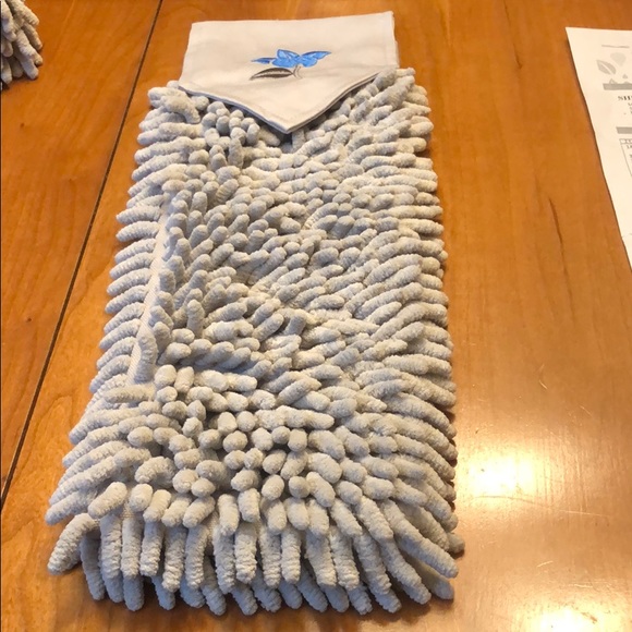 Norwex Chenille Hand Towel Graphite Flower - Picture 2 of 2